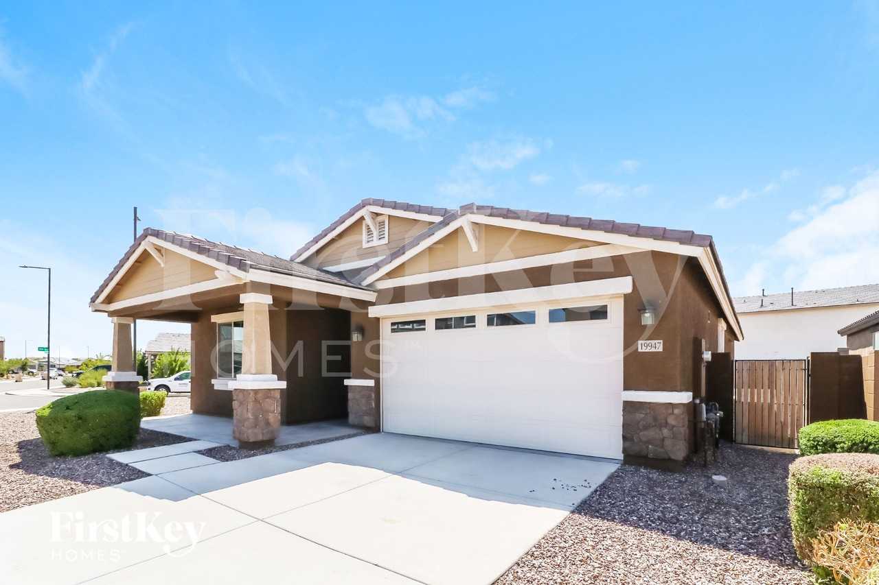 19947 W Moonlight Path - Photo 2 of 15