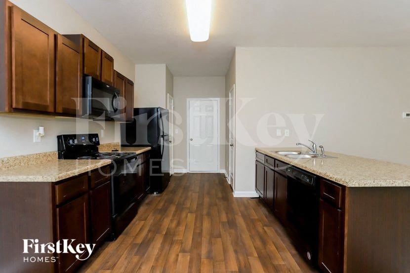 10934 Wheeler Trce - Photo 6 of 15