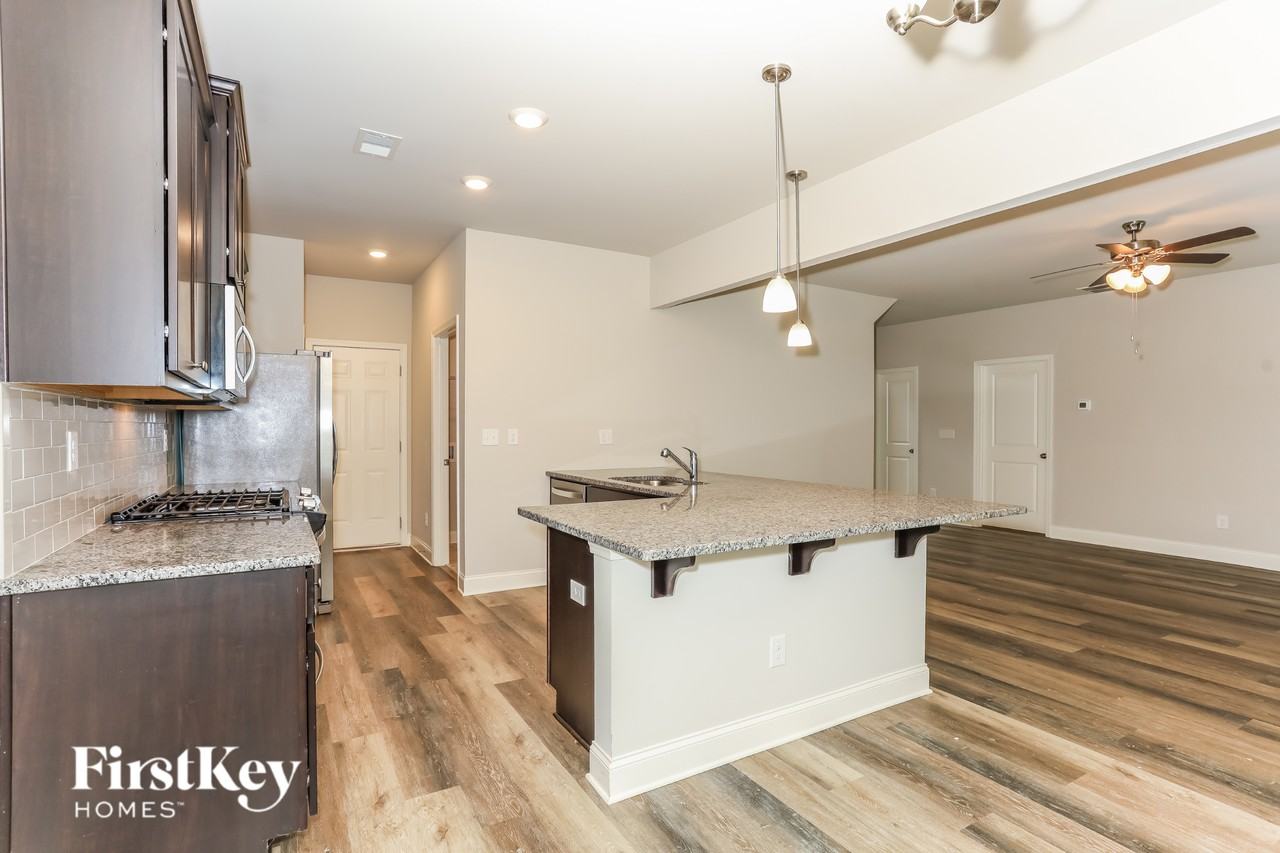 208 Cheshire Dr - Photo 6 of 16