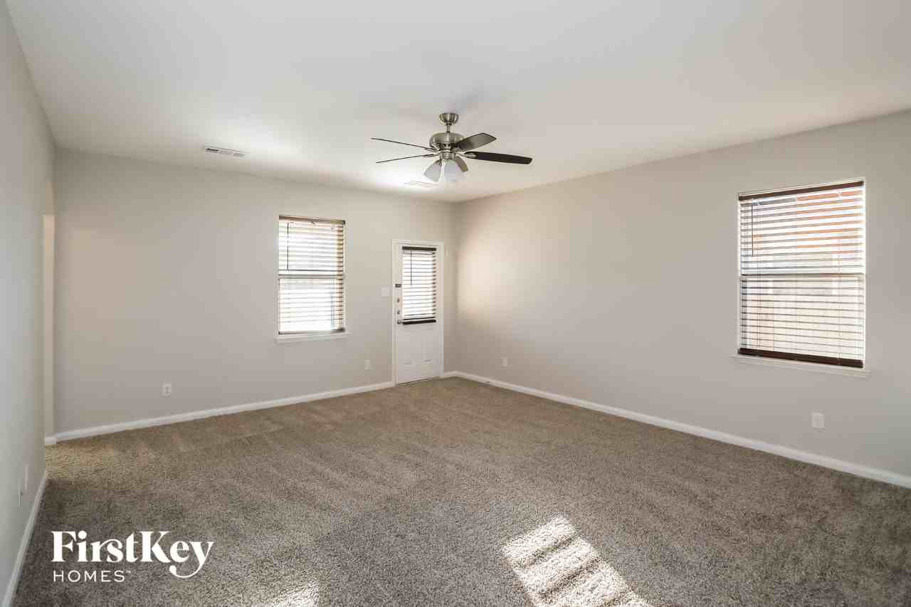 2205 Old Harbor Way - Photo 3 of 15