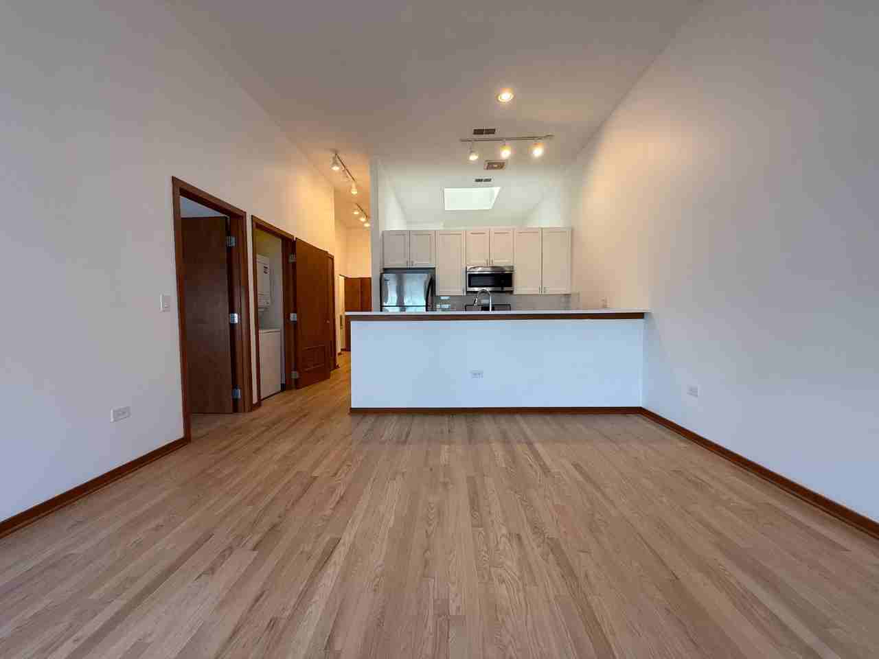 2925 N Central Park Ave #03 - Photo 6 of 17