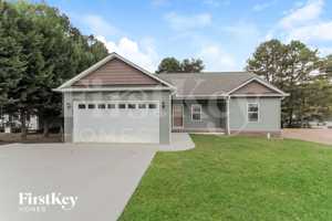 featured image of 409 Lakeridge Dr