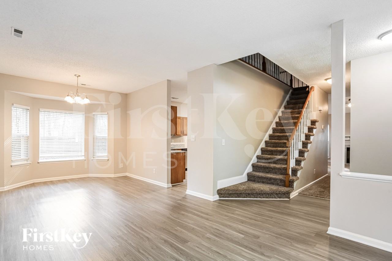 6020 Carriage Oaks Dr - Photo 2 of 19