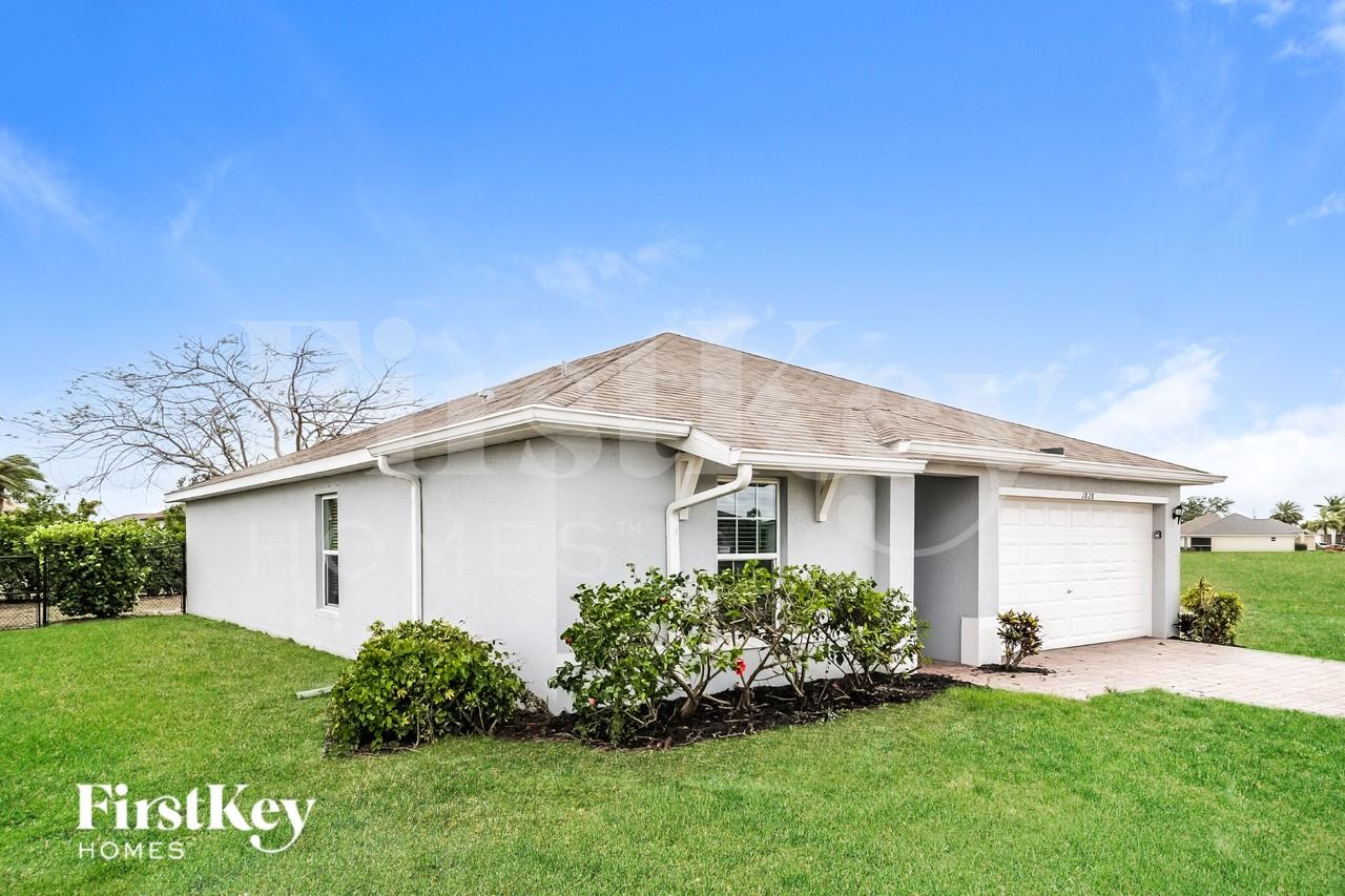 1828 Nw 13th Ter - Photo 2 of 19