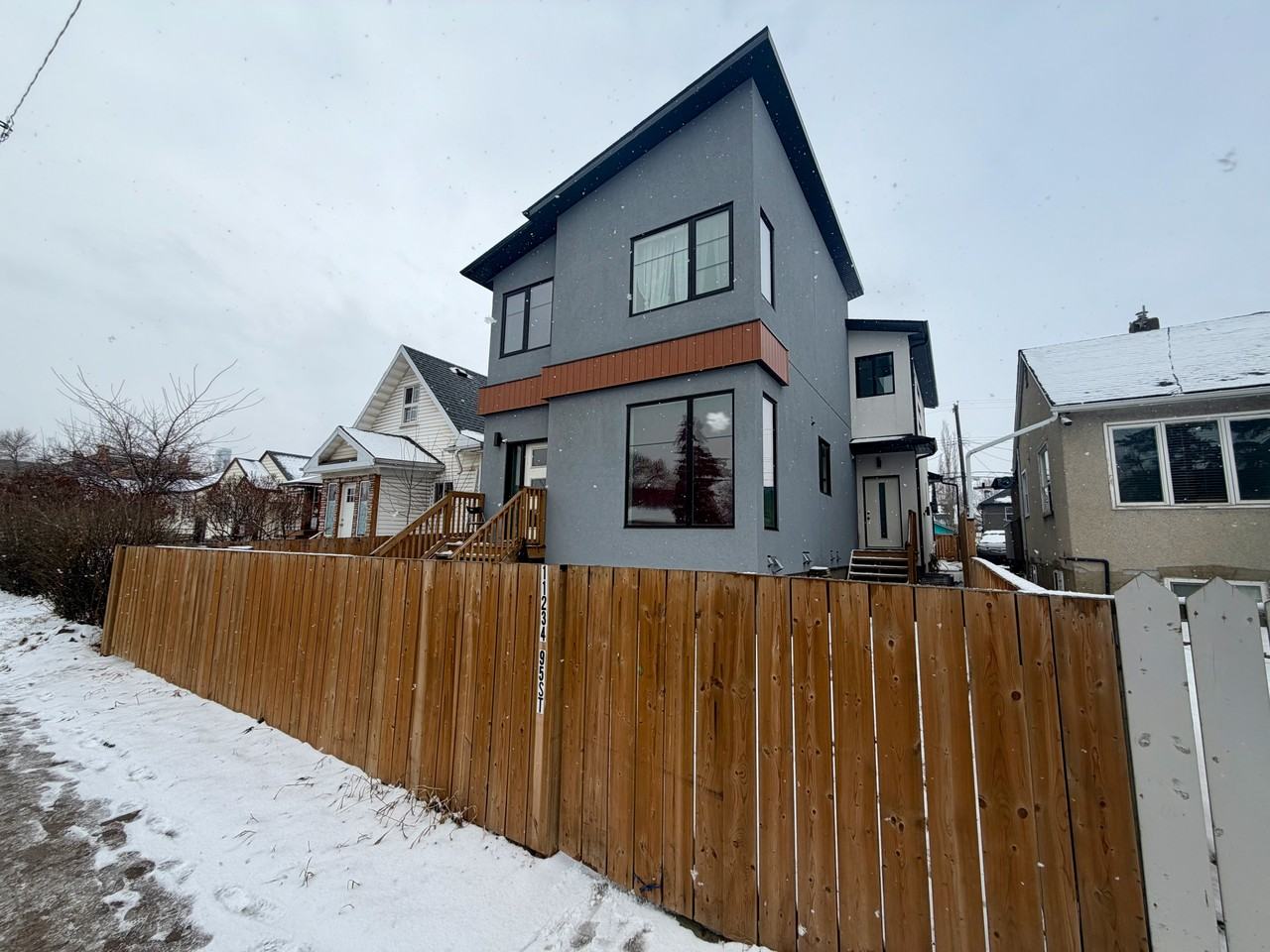 11234 95 St Nw Uppr - Photo 2 of 24