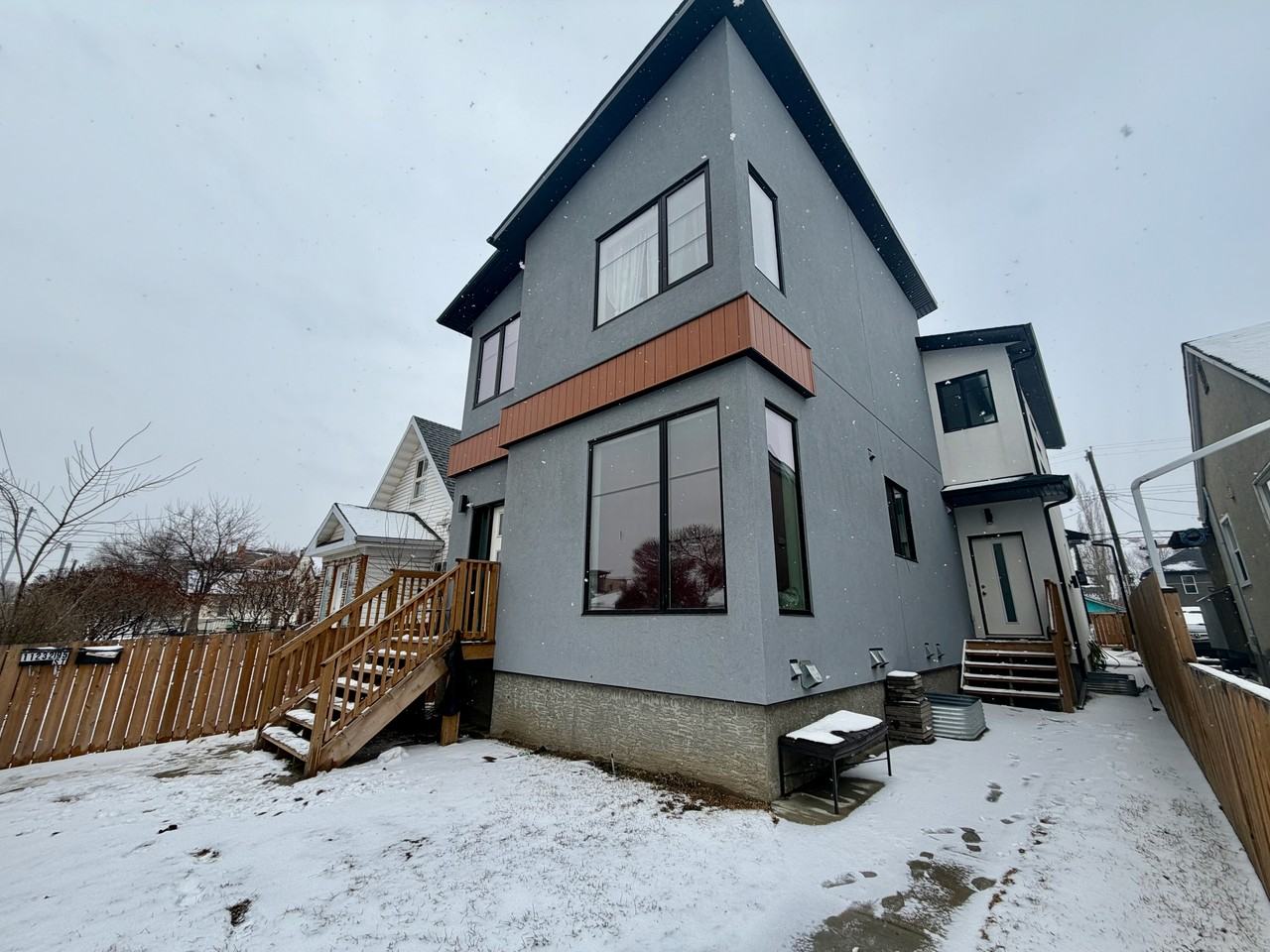 11234 95 St Nw Uppr - Photo 3 of 24