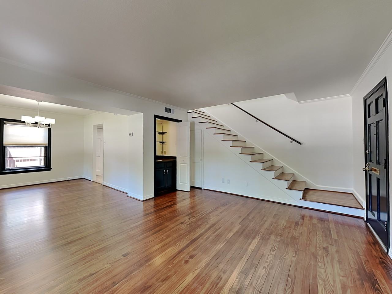 6442 Bordeaux Ave - Photo 3 of 19