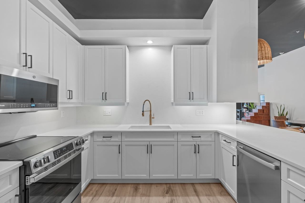 319 Fayetteville St #410 - Photo 7 of 35