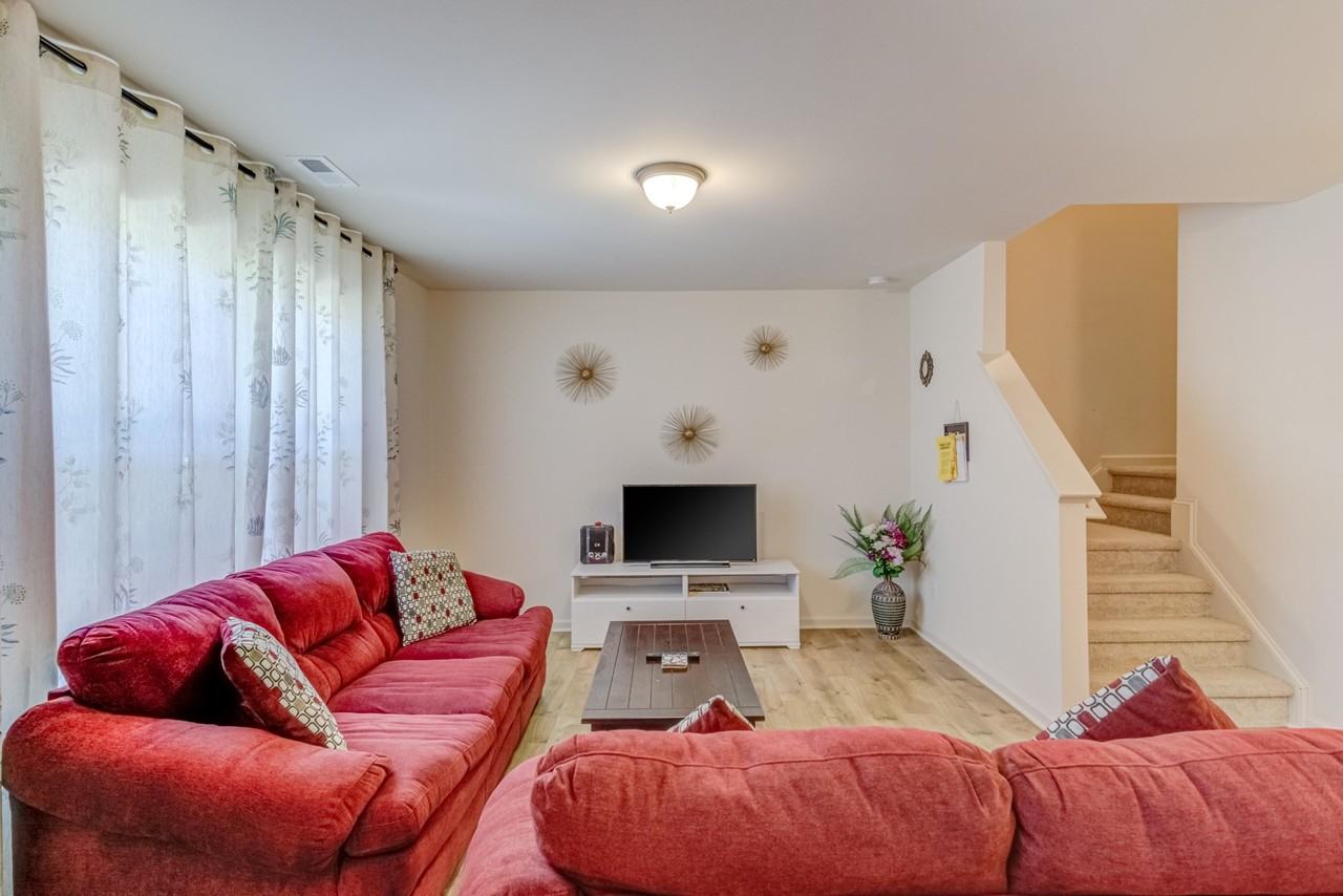 240 Spark St - Photo 2 of 18