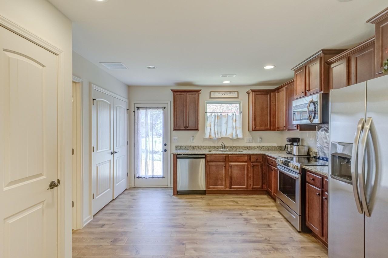 240 Spark St - Photo 6 of 18