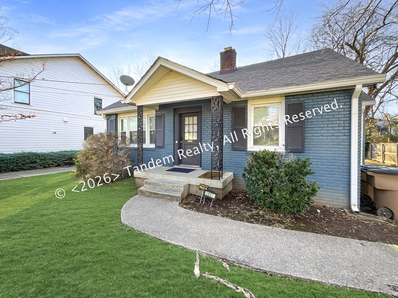 2807B Vaulx Ln - Photo 2 of 20