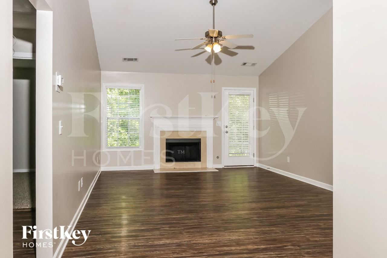 24 Brookridge Ct - Photo 4 of 15