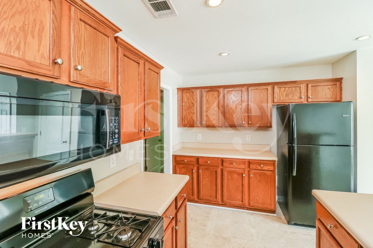 24 Brookridge Ct - Photo 5 of 15