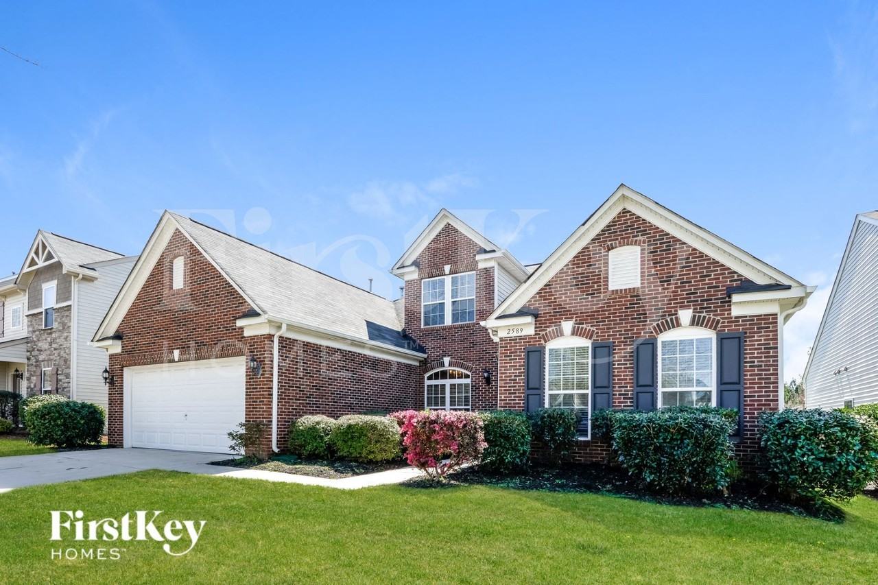 2589 Cypress Oak Ln - Photo 2 of 15