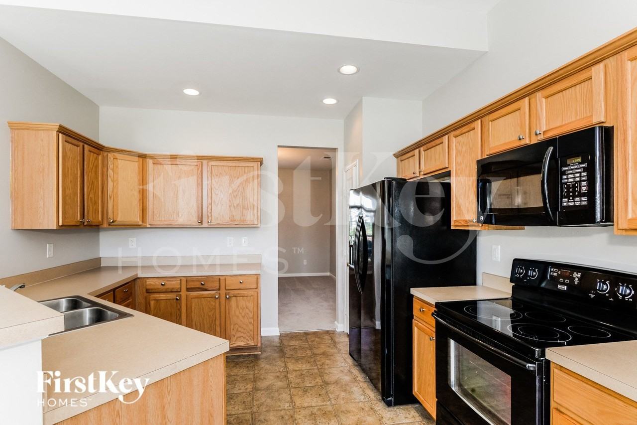 2589 Cypress Oak Ln - Photo 7 of 15