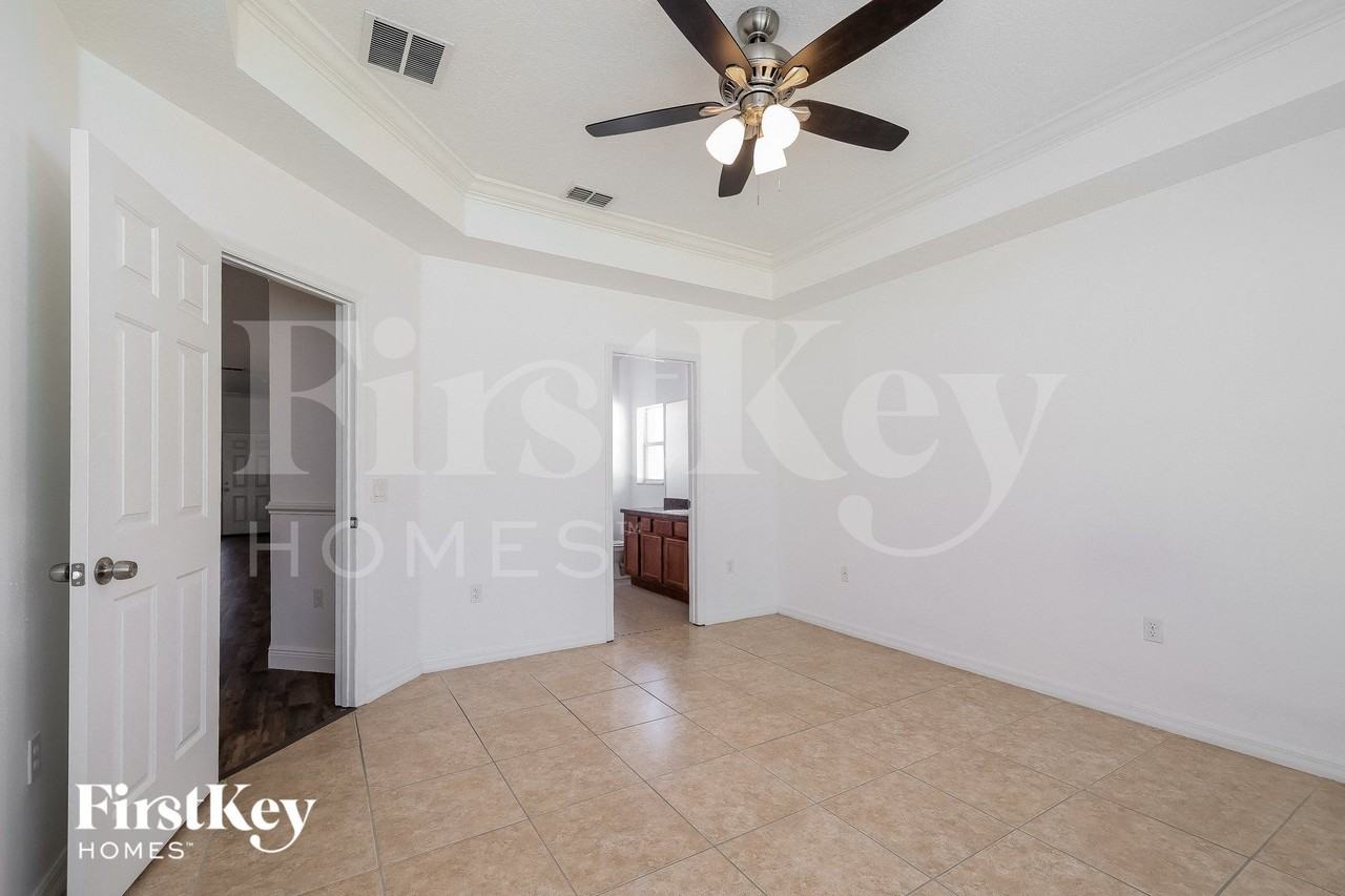 209 Magical Way - Photo 7 of 15