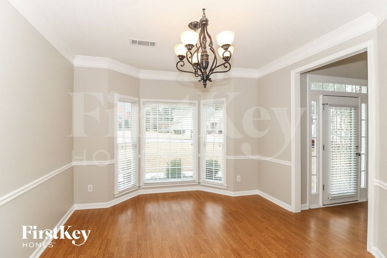 752 Teal Ct - Photo 4 of 15