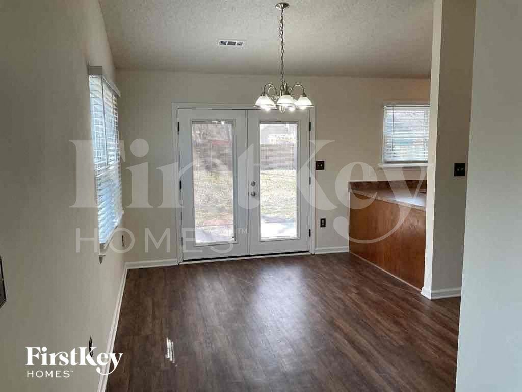 7938 Lindfield Ct - Photo 5 of 20