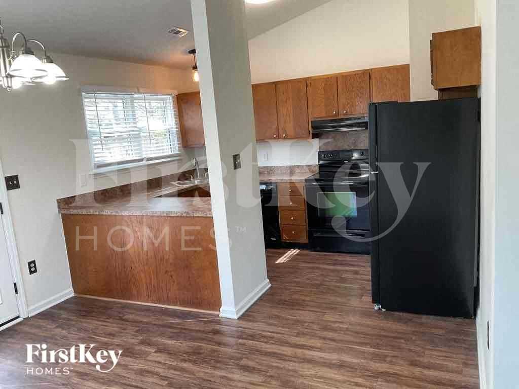 7938 Lindfield Ct - Photo 6 of 20