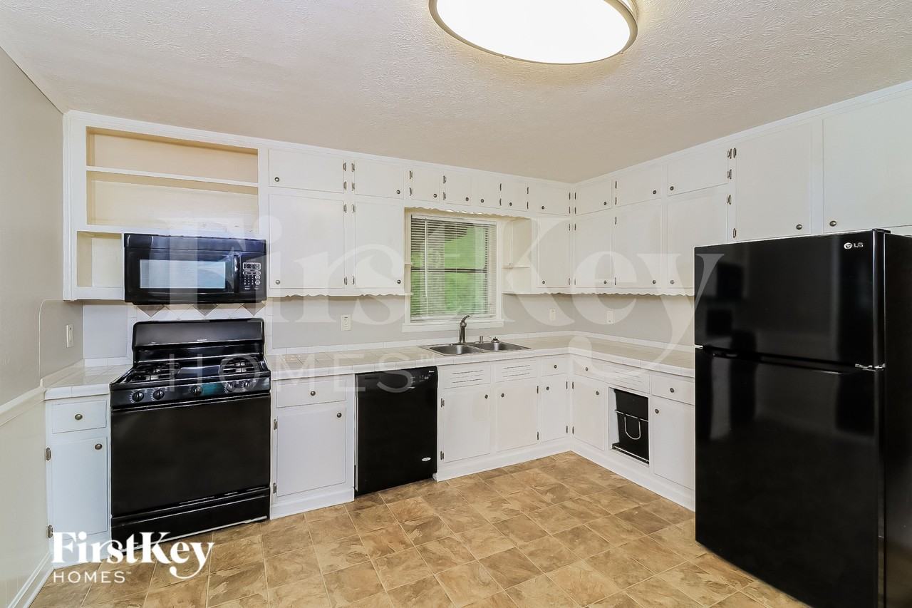 944 Villa Rica Rd Sw - Photo 7 of 16