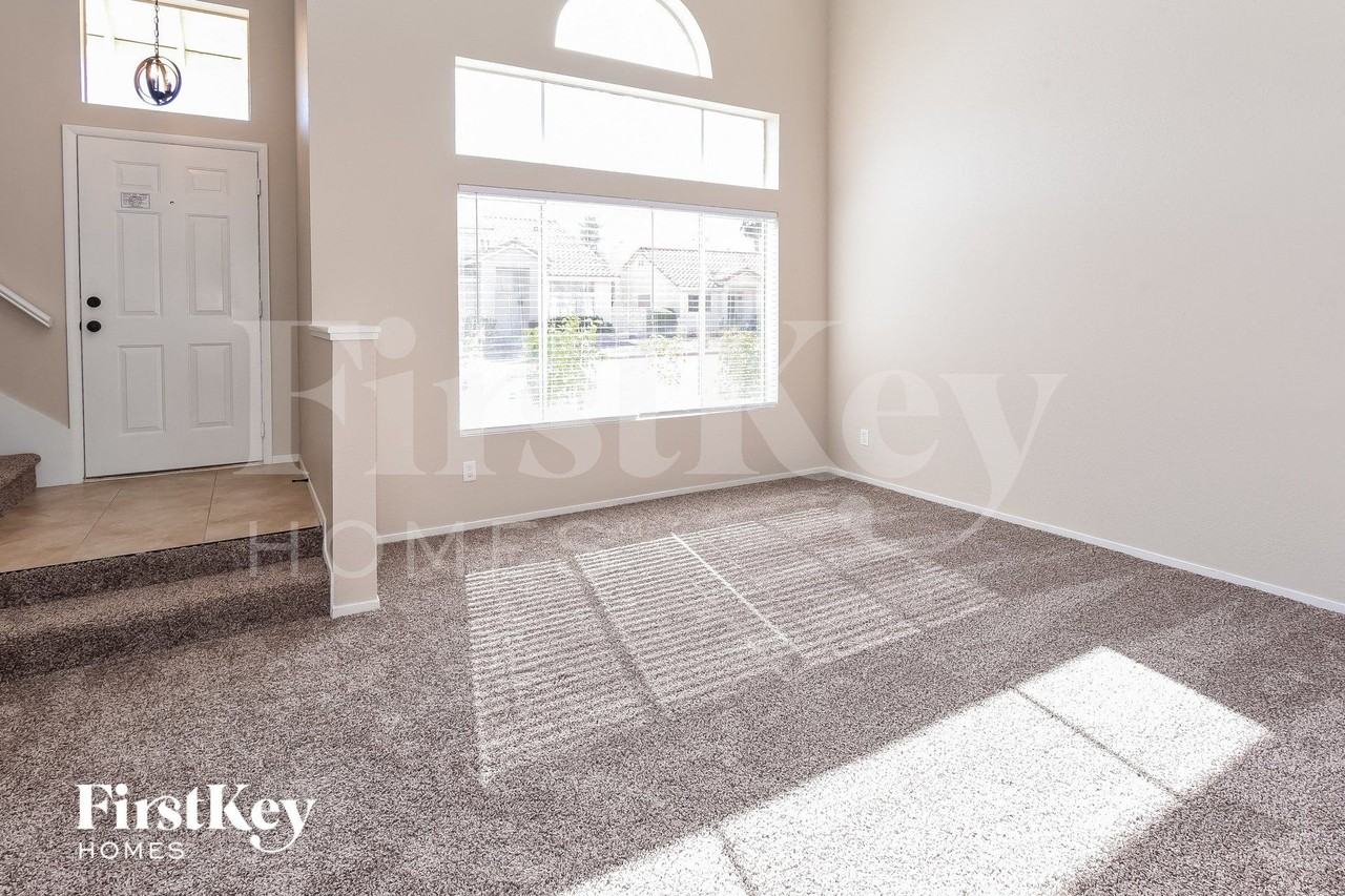 1416 Grey Knoll Cir - Photo 2 of 15