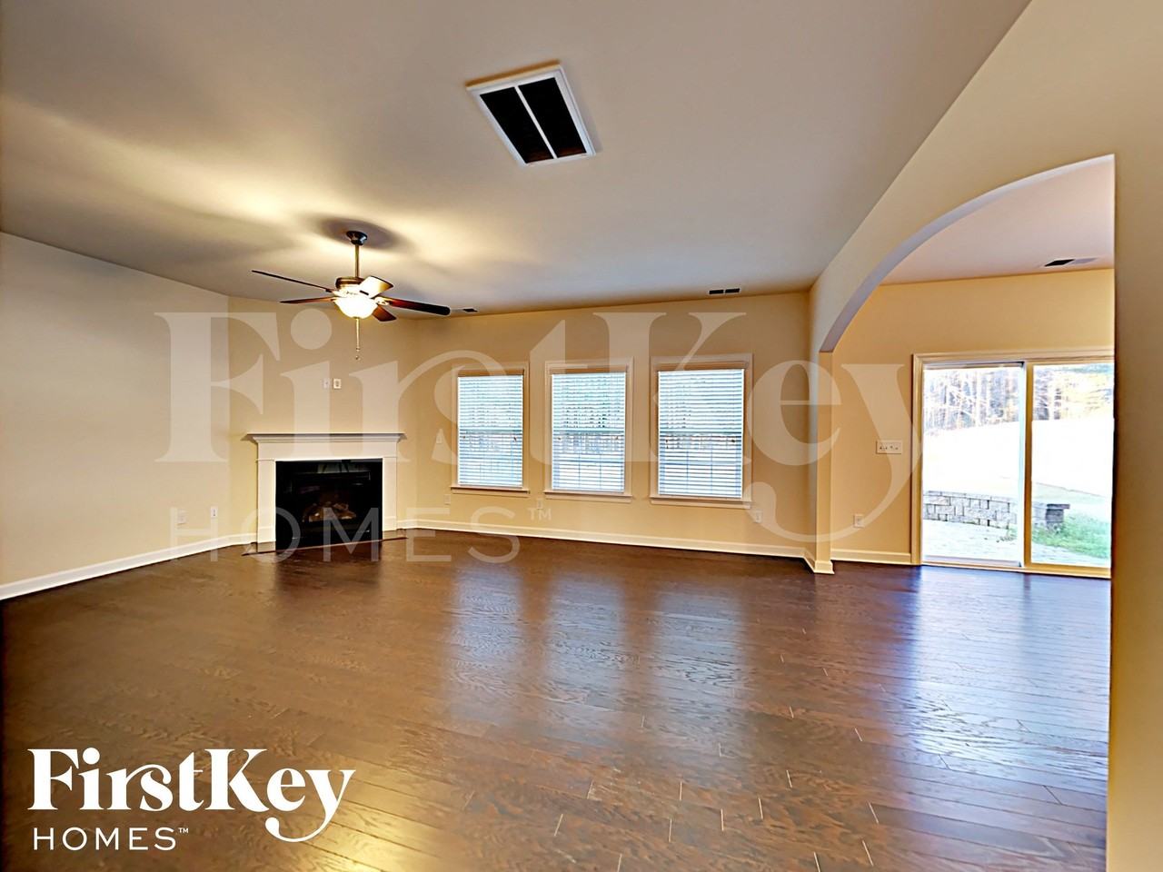 9952 Travertine Trl - Photo 2 of 17