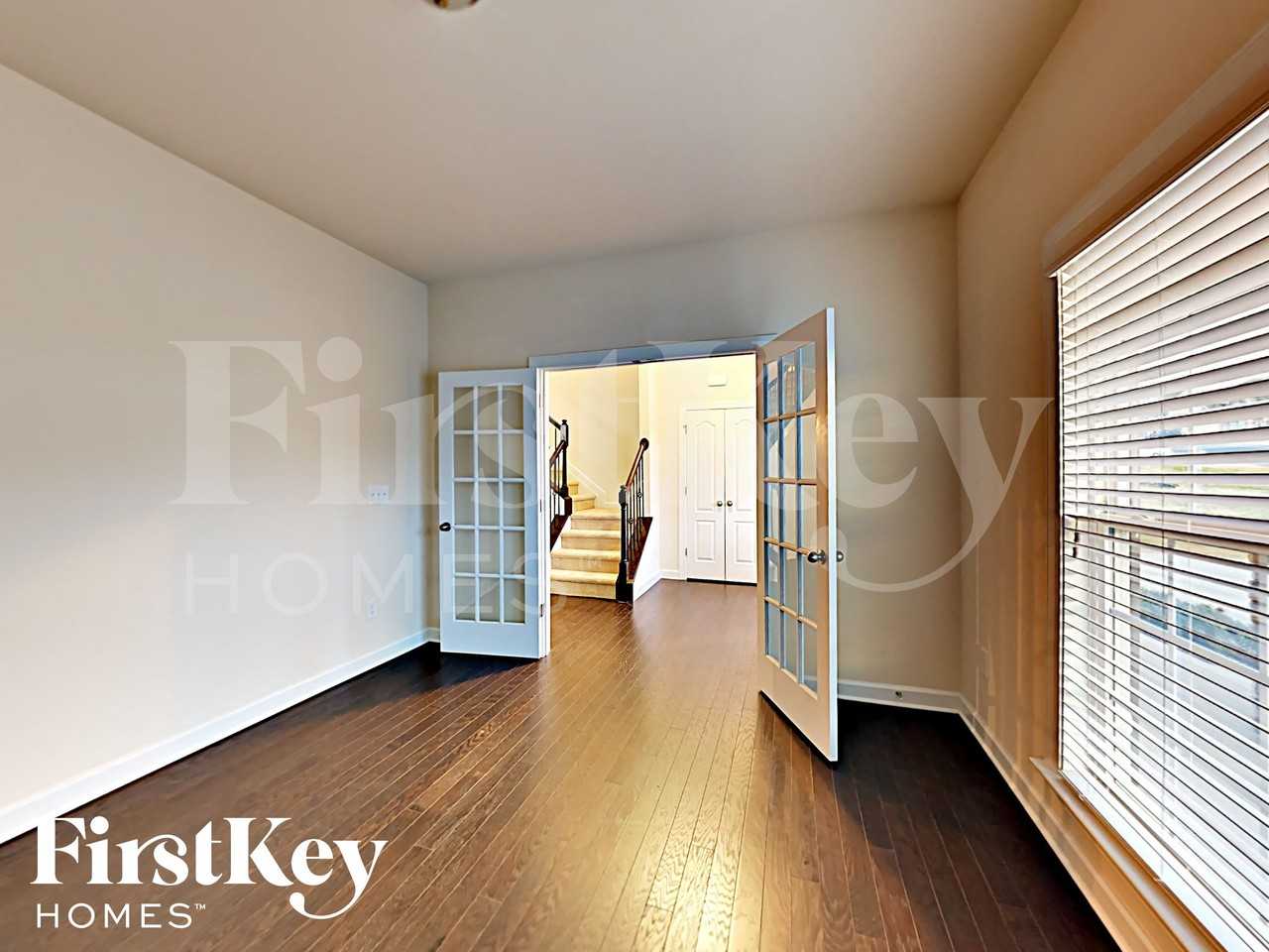 9952 Travertine Trl - Photo 4 of 17