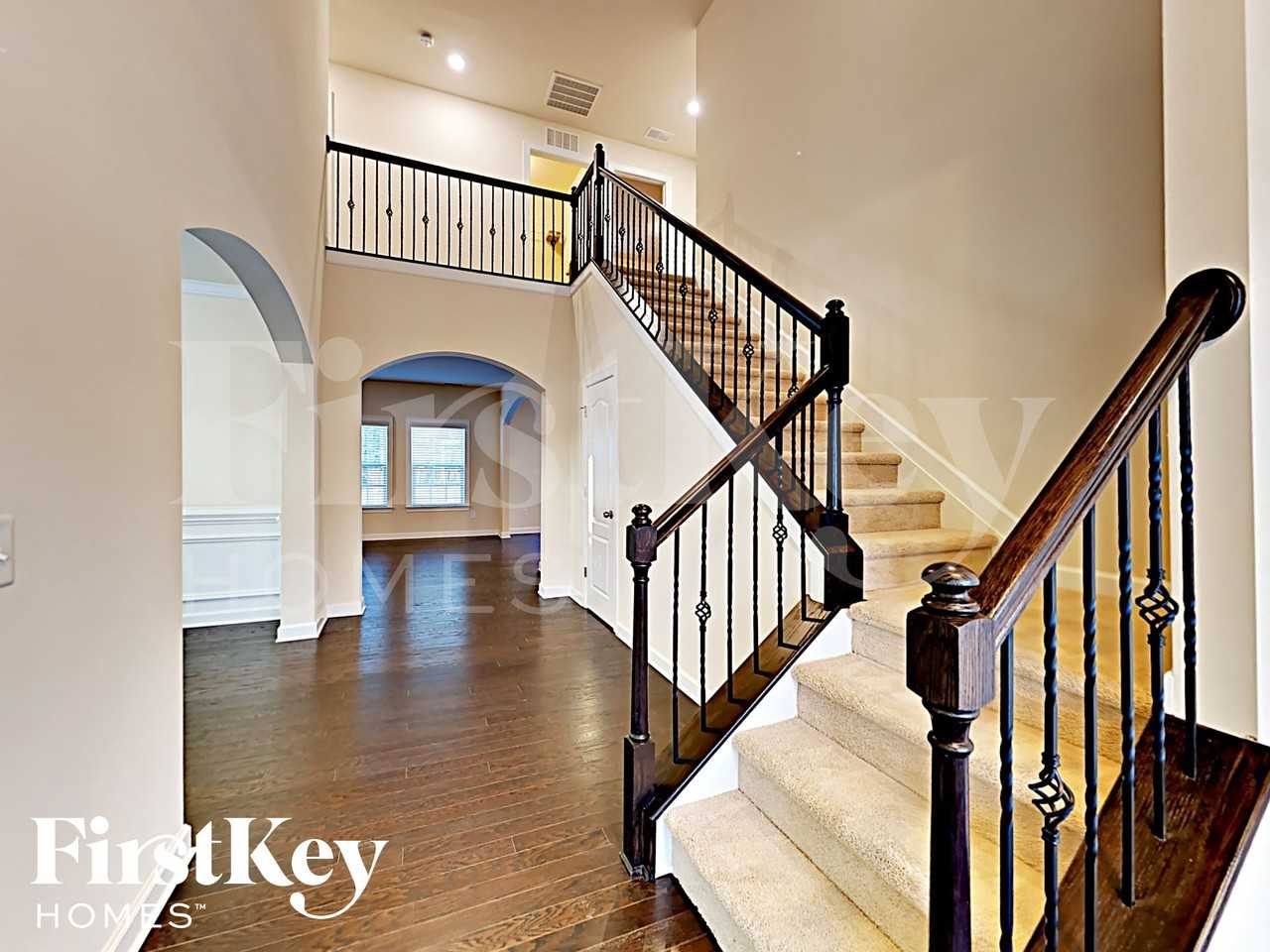 9952 Travertine Trl - Photo 5 of 17