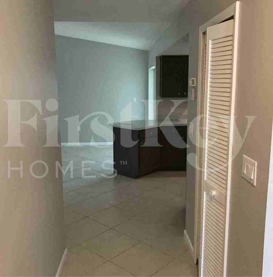 904 Se 34th Ter - Photo 3 of 30