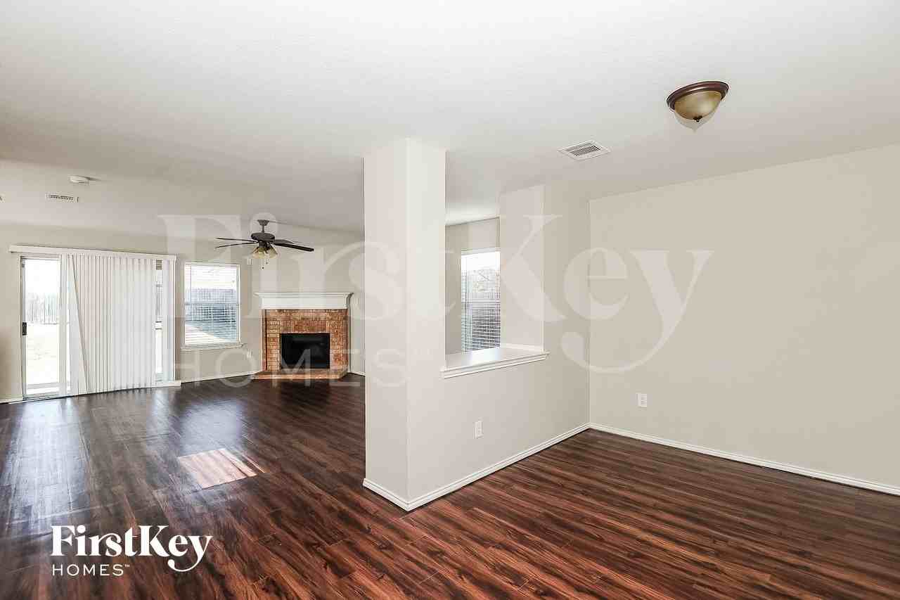 8115 Wesson Rd - Photo 3 of 15