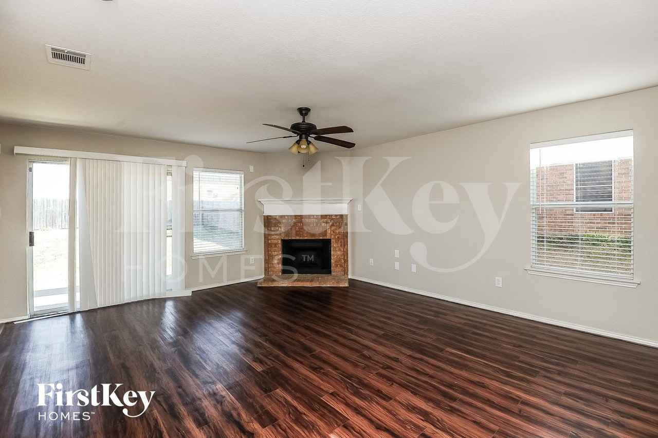 8115 Wesson Rd - Photo 4 of 15