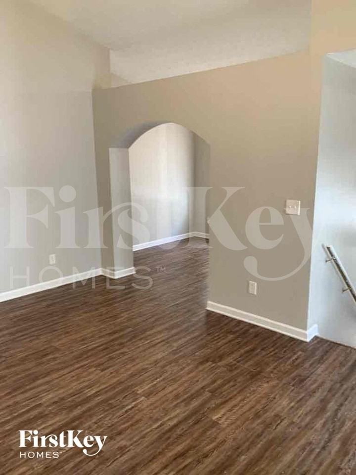 7072 Shenandoah Trl - Photo 4 of 13