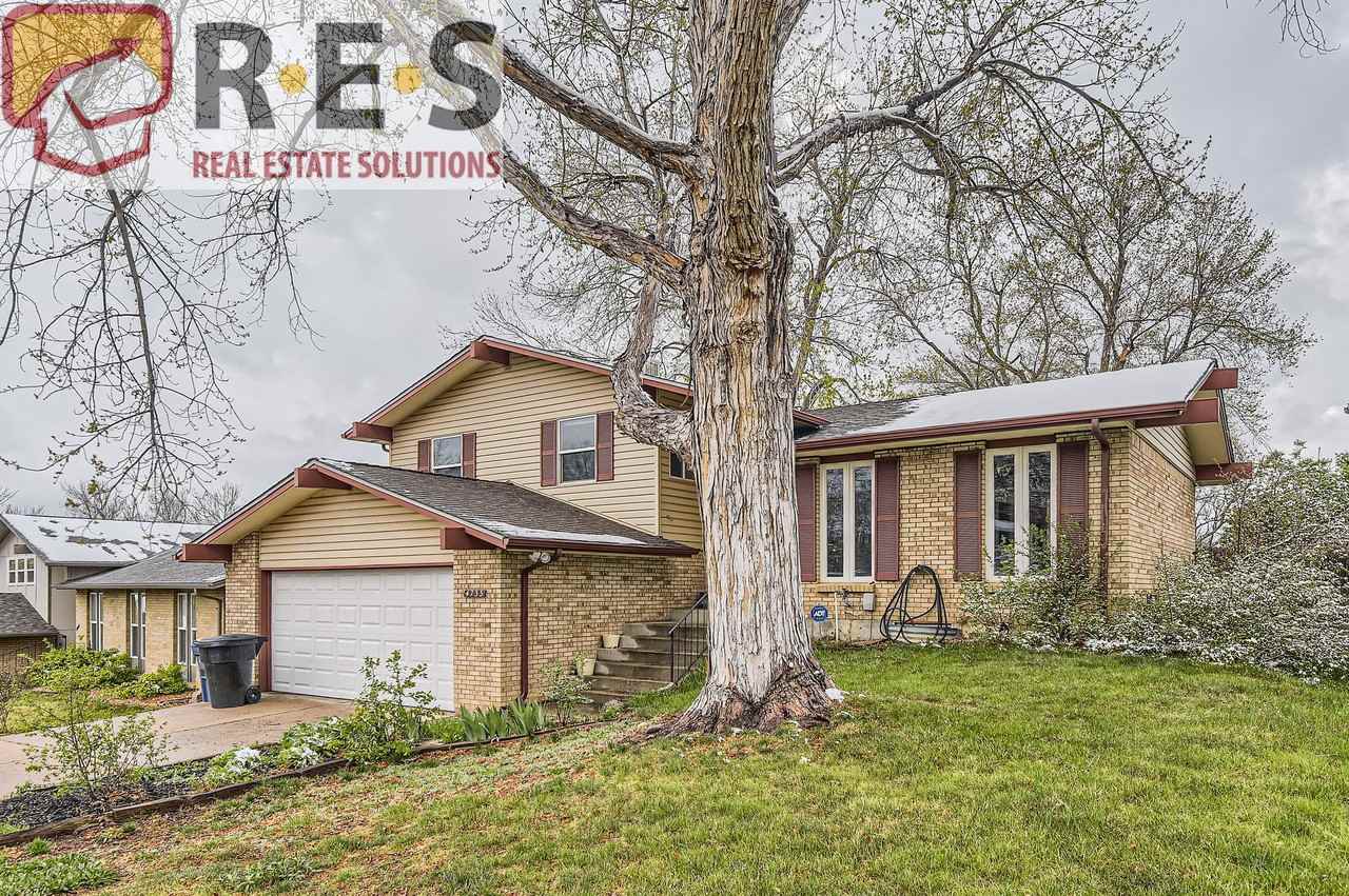 4733 S Willow St - Photo 2 of 28