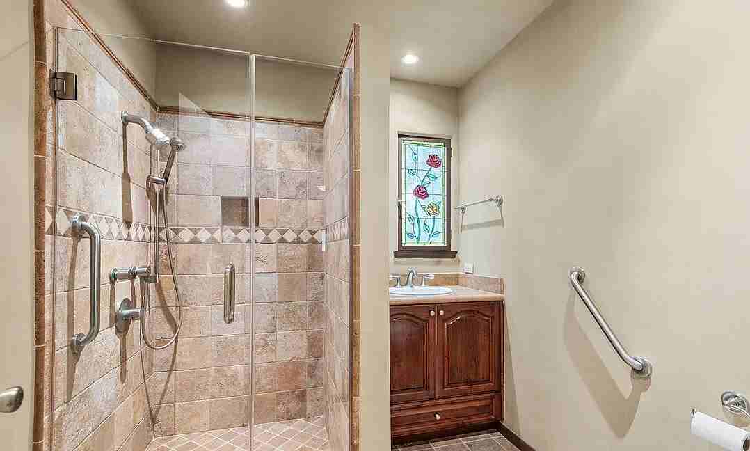 316 S Camden Dr - Photo 5 of 12