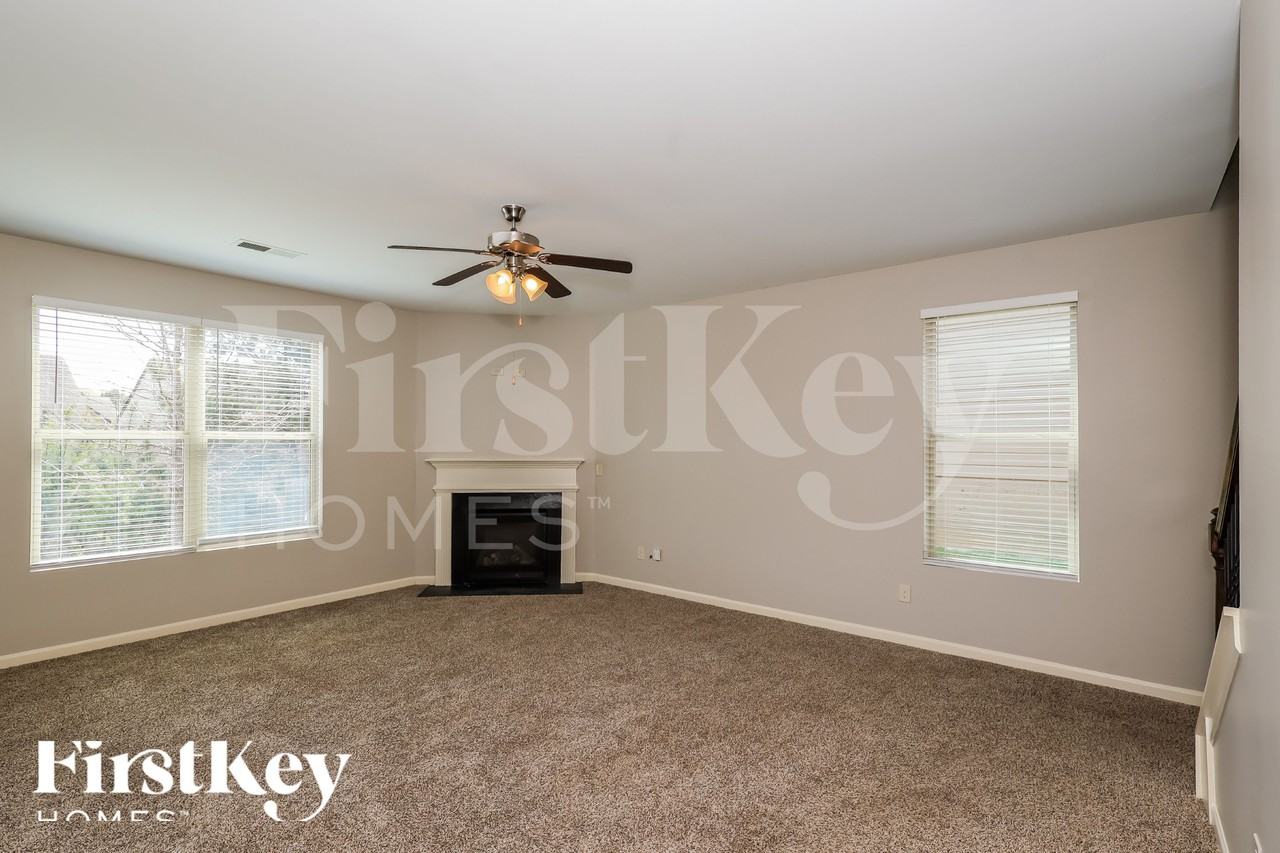 4682 Brookwood Pl - Photo 2 of 19