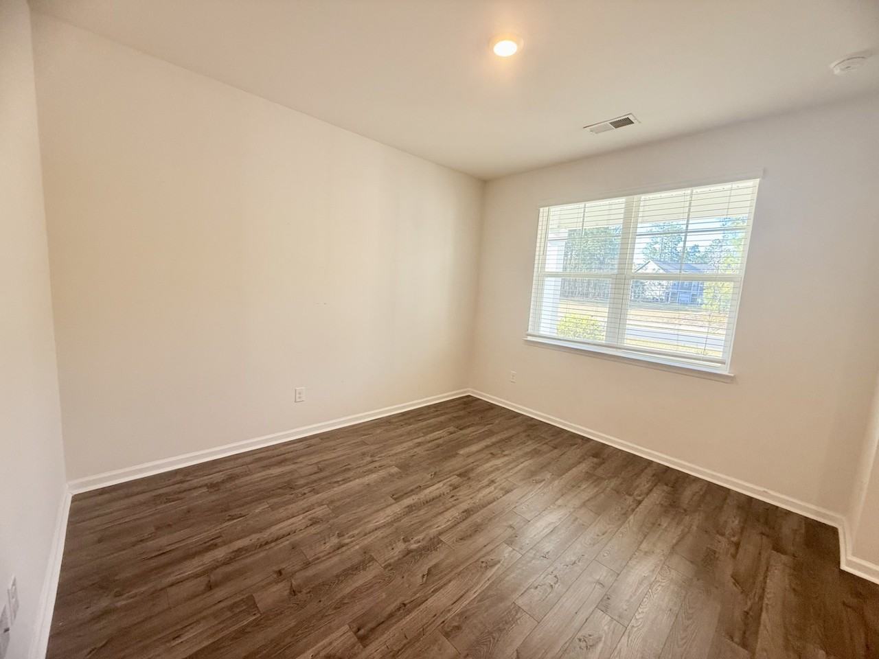3375 Bells Lake Cir - Photo 3 of 44
