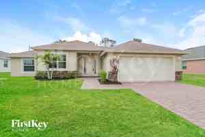 featured image of 2365 Sw Webster Ln