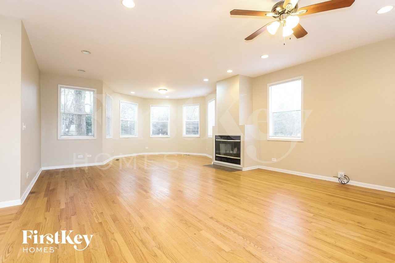 217 Fairfield Dr - Photo 2 of 15