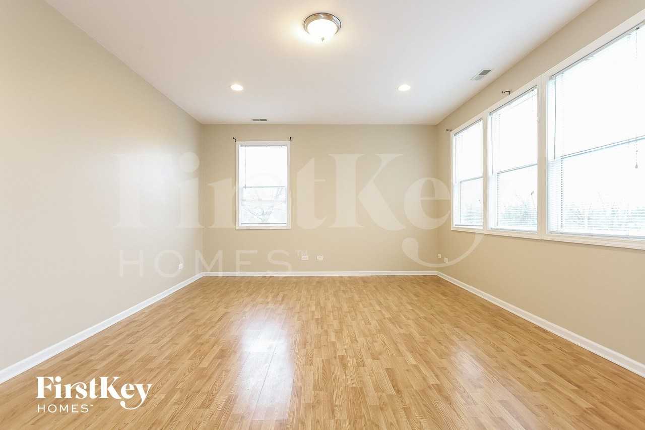 217 Fairfield Dr - Photo 6 of 15