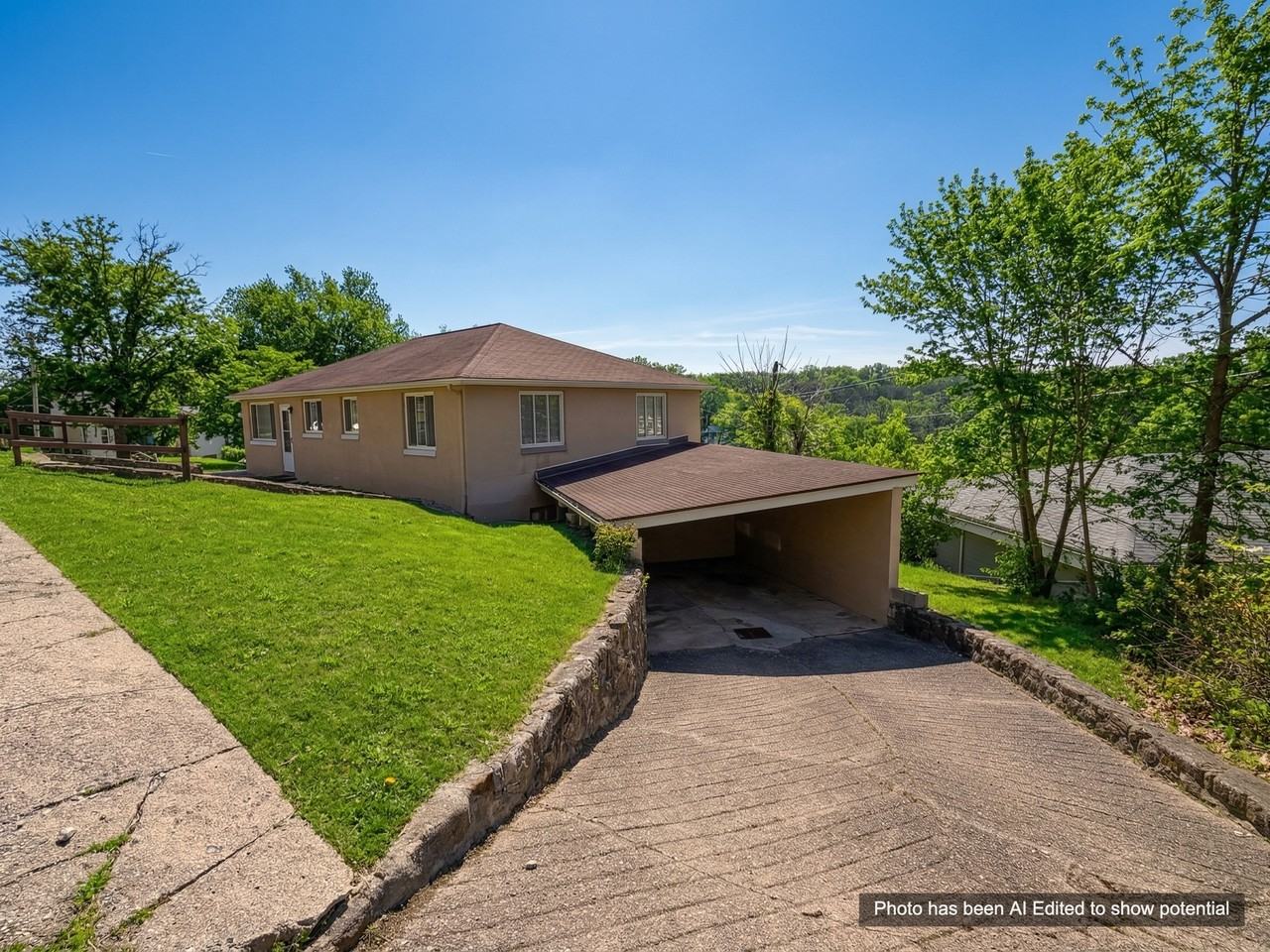 908 Scenic Dr - Photo 2 of 21