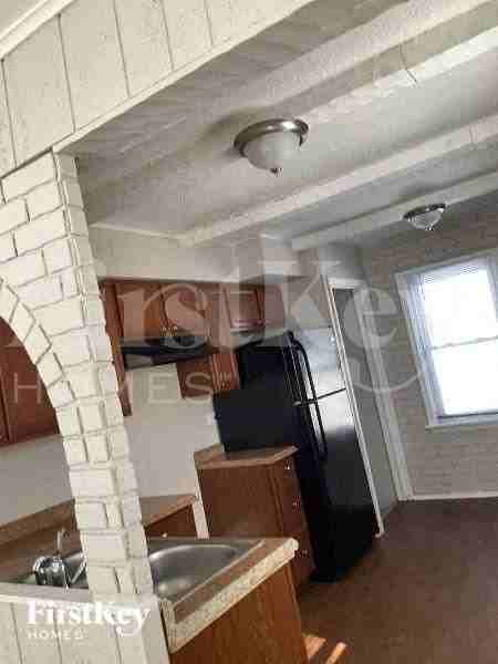 16865 Bulger Ave - Photo 5 of 10