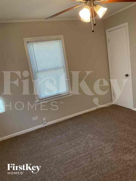 16865 Bulger Ave - Photo 7 of 10