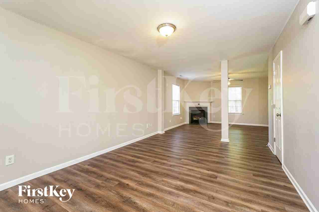 165 Salem Trail Ct - Photo 4 of 19