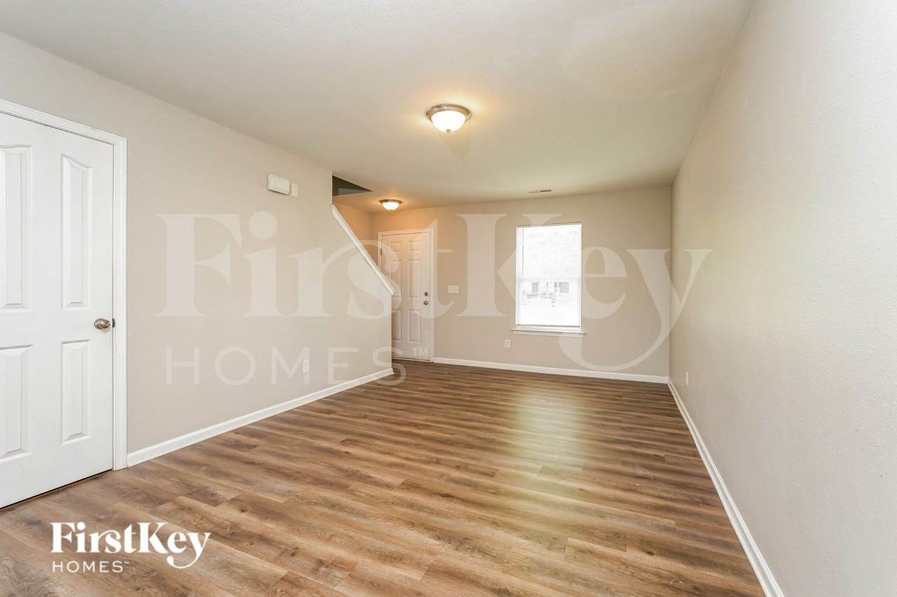 165 Salem Trail Ct - Photo 5 of 19