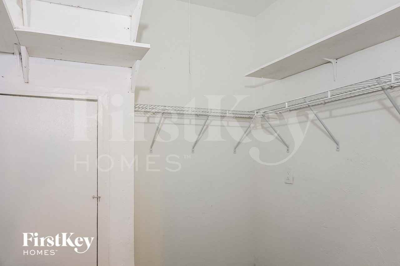1579 Nest - Photo 7 of 15
