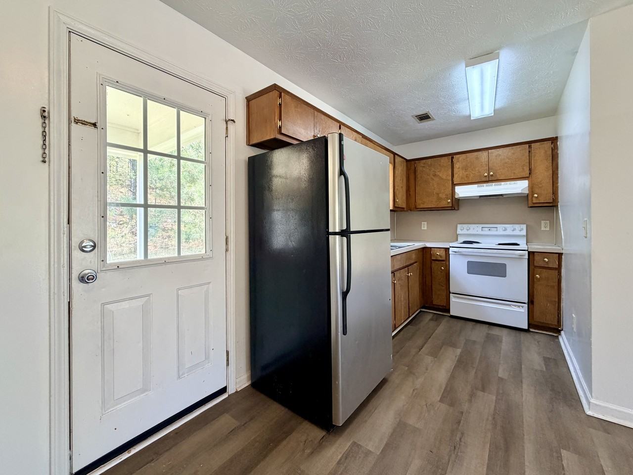 16 Crosswinds Rd #B - Photo 5 of 8