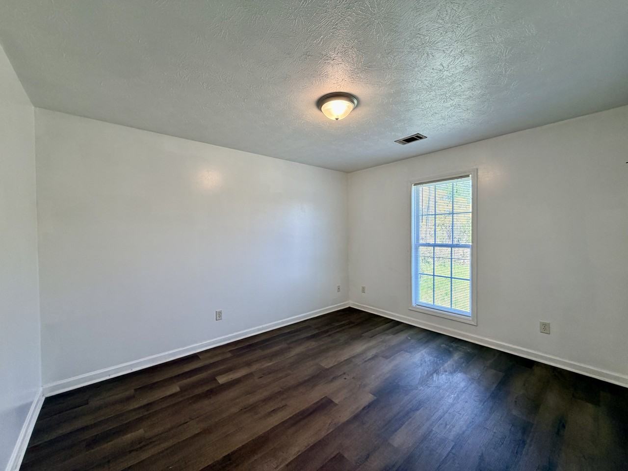 16 Crosswinds Rd #B - Photo 6 of 8