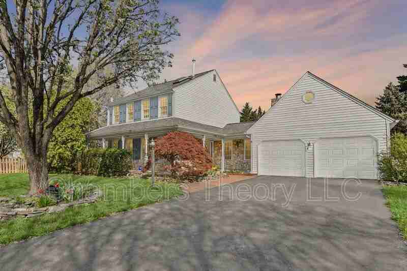 14526 Oak Cluster Dr - Photo 2 of 49