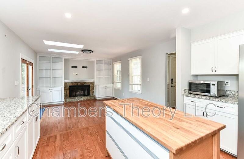 14526 Oak Cluster Dr - Photo 3 of 49