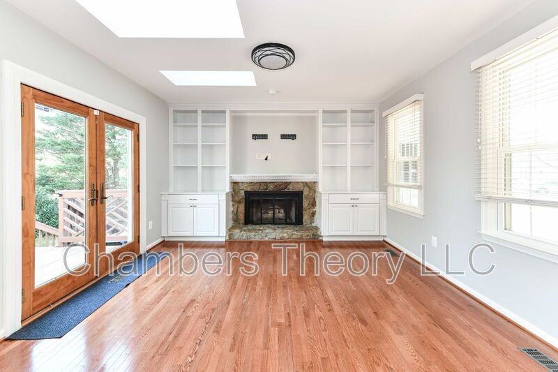 14526 Oak Cluster Dr - Photo 7 of 49